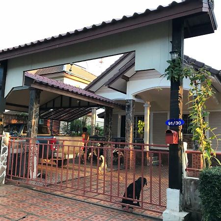 Grandma's House Nakhon Nayok Exterior foto